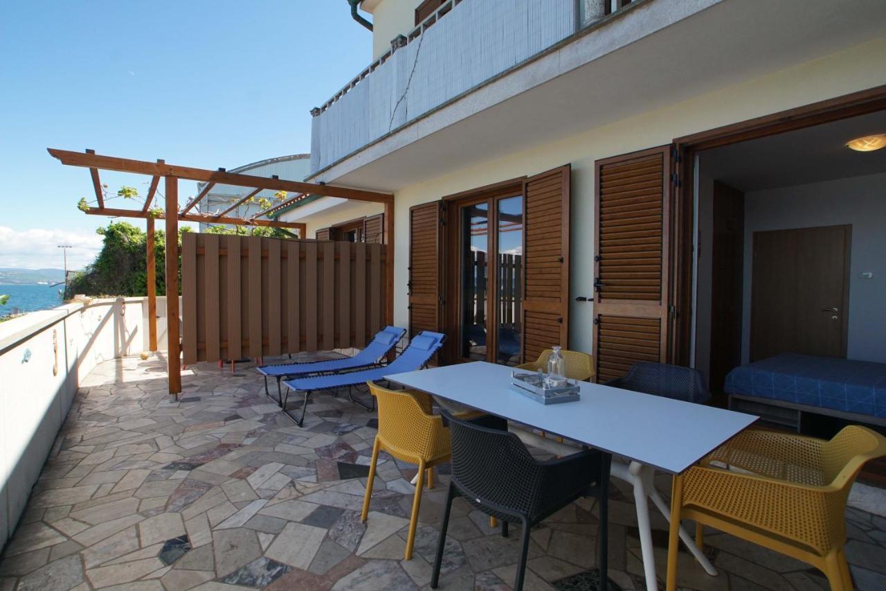 Apartmaji Pri Bosi Nogi Izola Ngoại thất bức ảnh